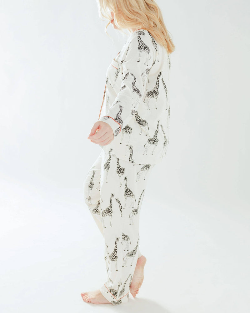 Chelsea Peers - Curve Organic Cotton Cream Giraffe Print Long Pyjama Set